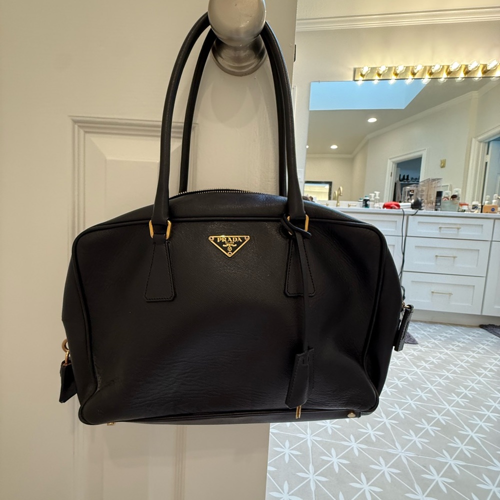 Prada Black Leather Shoulder Bag - Picture 4 of 6